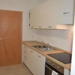 Moderne Ferienwohnung Mit Balkon Und Pool